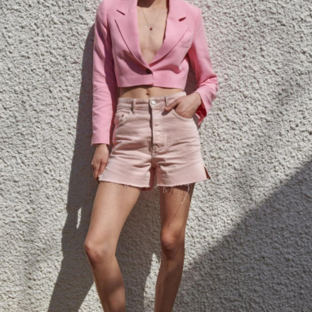 NWT Zara Pink Slit Straight Denim Shorts High Rise Waist Distressed Button-Fly 2